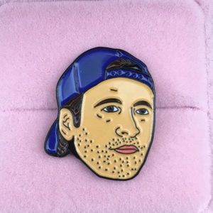 Luke from Gilmore Girls Pin